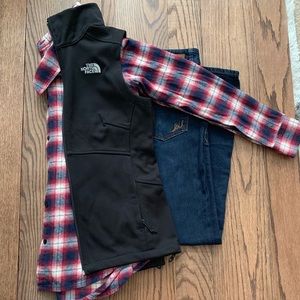 *LISTING PENDING* The North Face Vest: Women's Size Small🍂